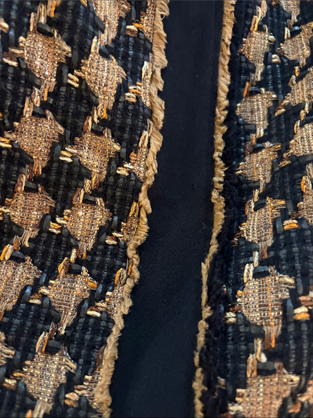 Carlisle Black and Tan Houndstooth Pencil Skirt - Picture 6 of 8
